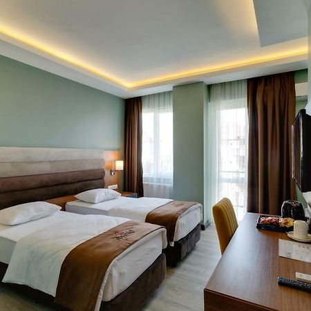 City Hotel Batumi Ngoại thất bức ảnh