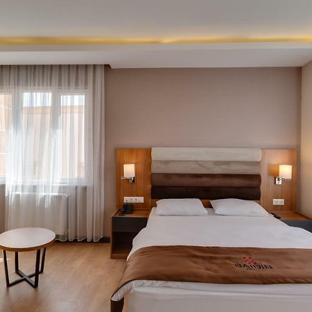 City Hotel Batumi Ngoại thất bức ảnh