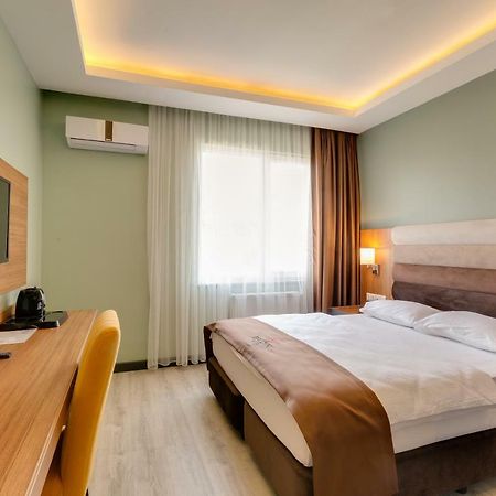 City Hotel Batumi Ngoại thất bức ảnh
