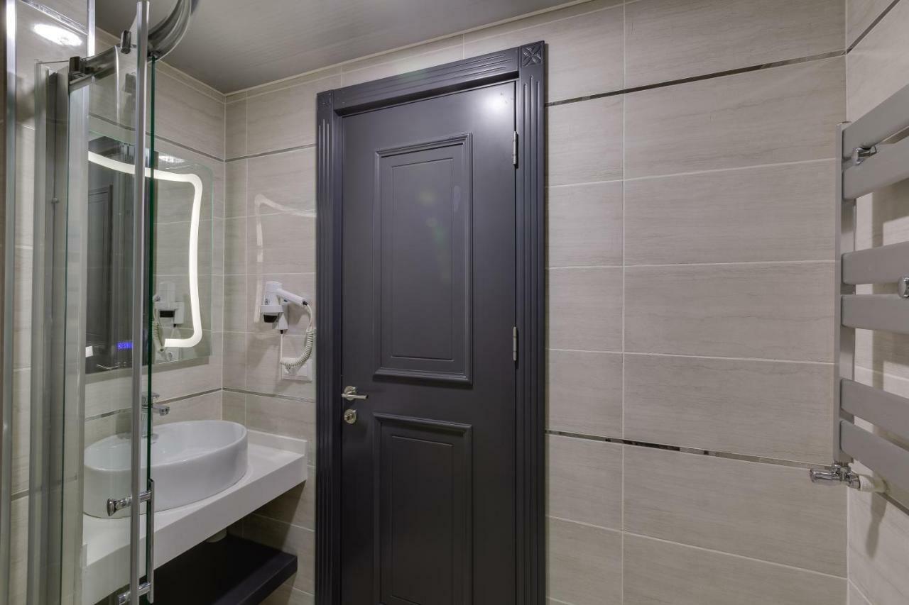 City Hotel Batumi Ngoại thất bức ảnh