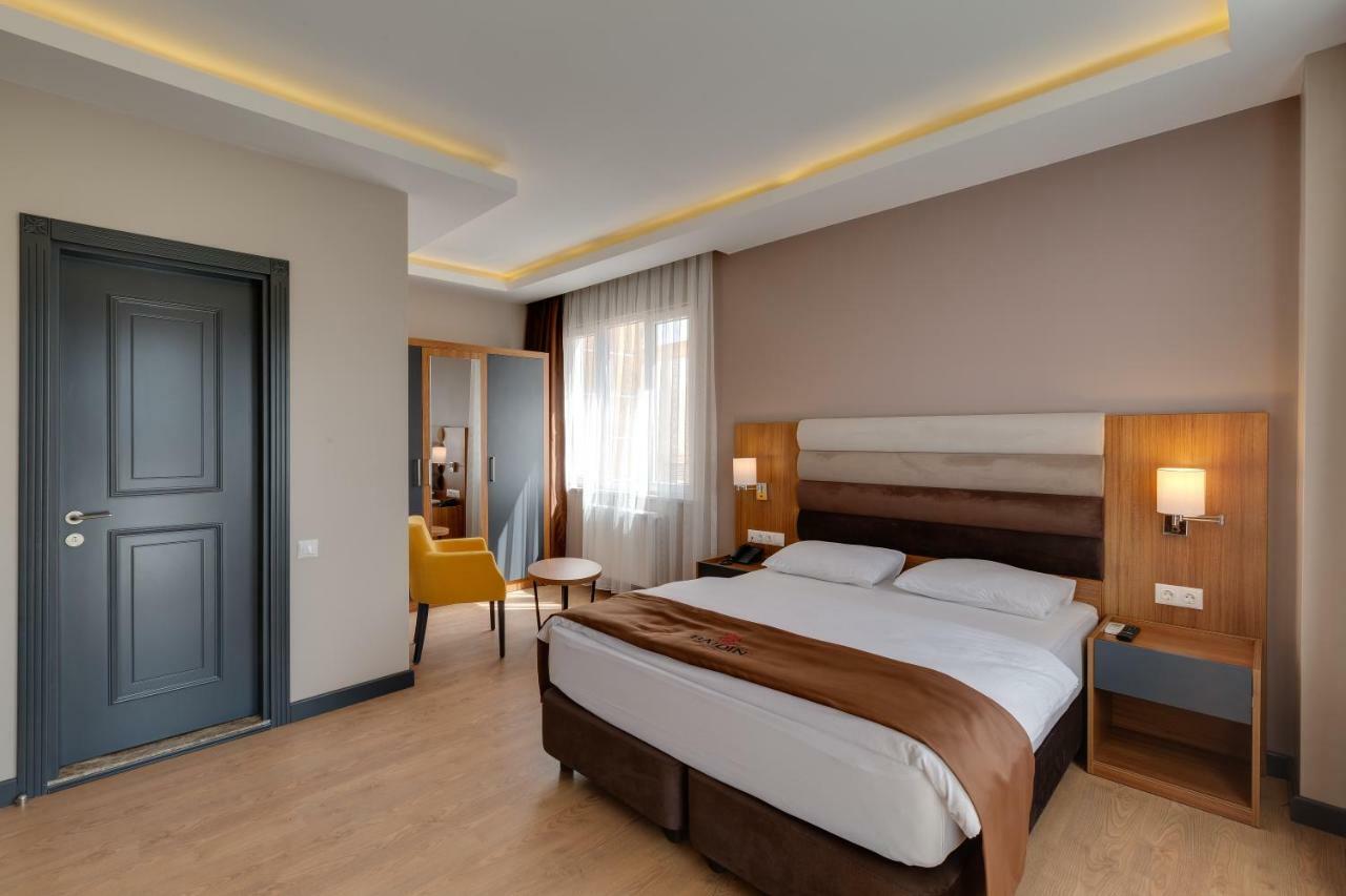 City Hotel Batumi Ngoại thất bức ảnh
