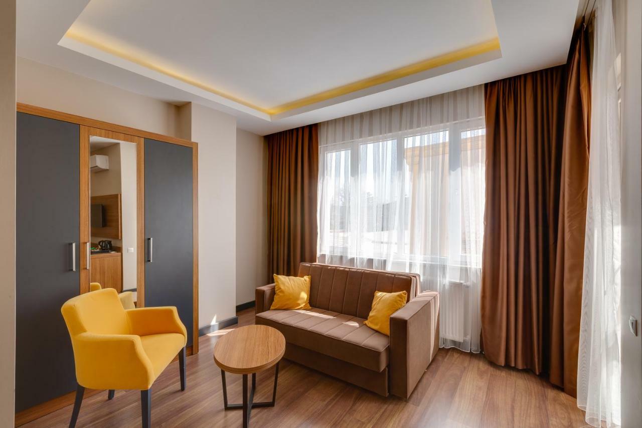 City Hotel Batumi Ngoại thất bức ảnh