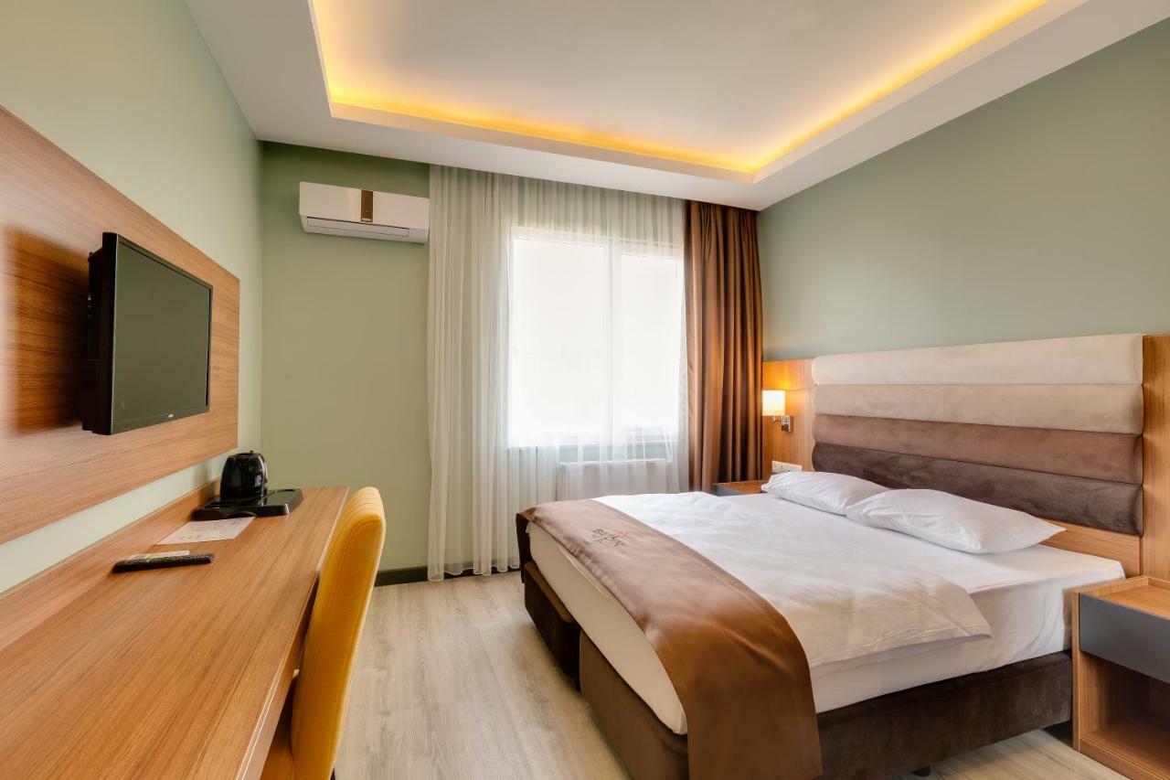 City Hotel Batumi Ngoại thất bức ảnh